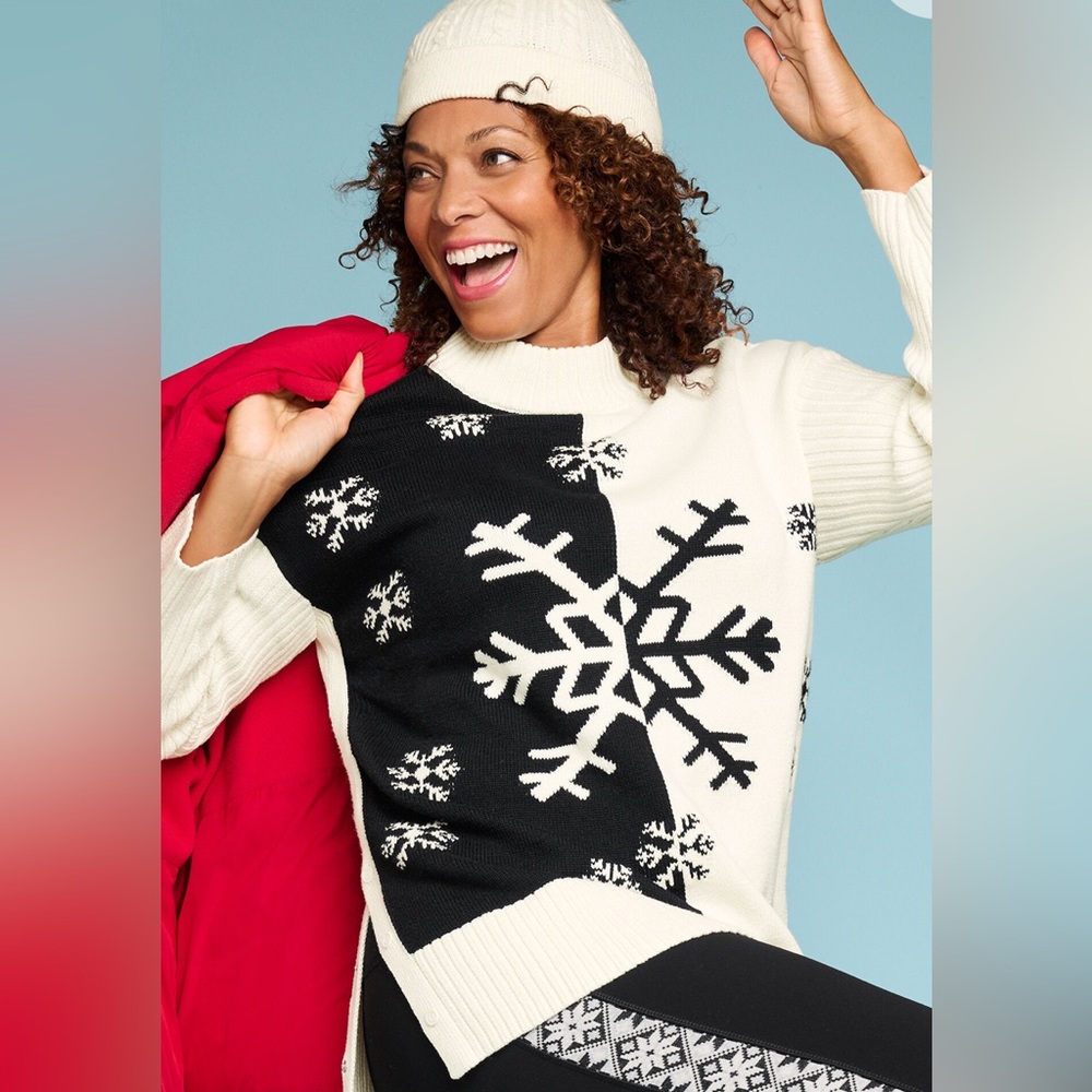 T by Talbots - Button Thermolite® Sweater - Geo Snowflake Women’s Size Mp (NWOT)